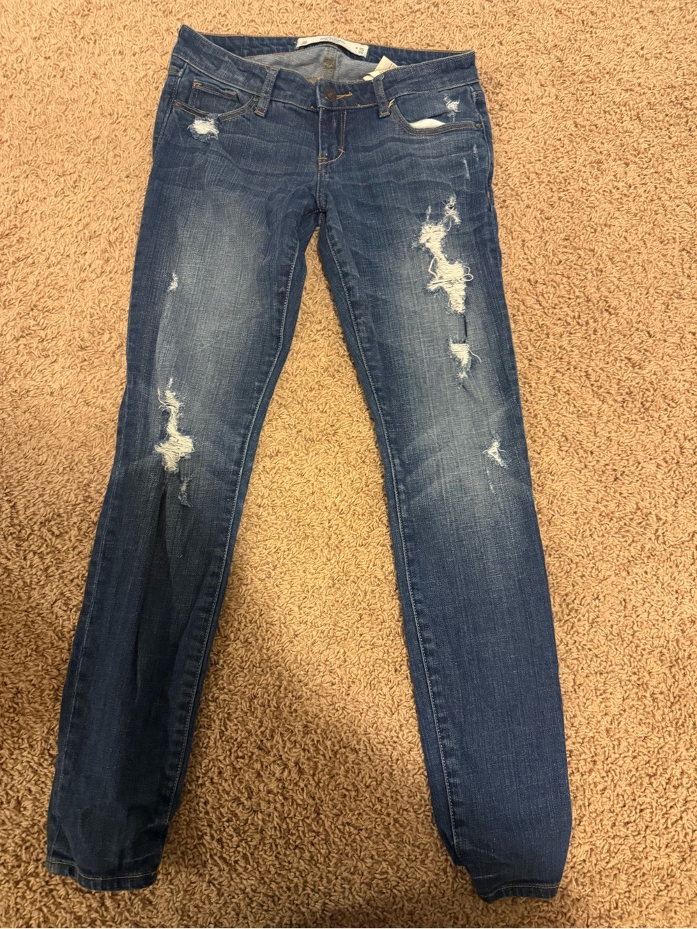 Abercrombie & Fitch Women's Distressed Dark Blue Skinny Jeans